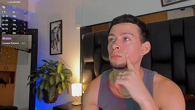 JadeSmiith  online show from September 29, 10:16 pm