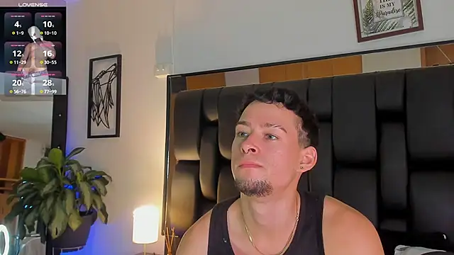 JadeSmiith  online show from October 13, 10:27 pm