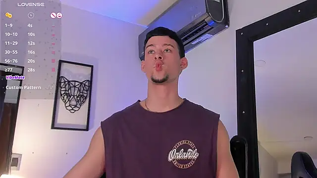 JadeSmiith  online show from March 15, 10:22 pm