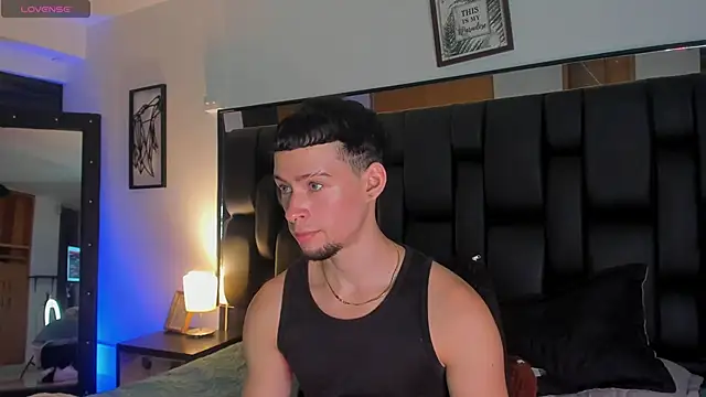 JadeSmiith  online show from September 17, 10:33 pm