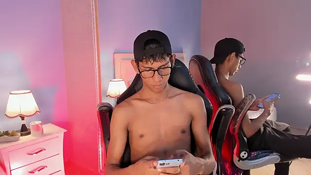 Nick Collins18 online show from September 21, 5:07 am