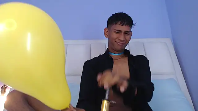 Nick Collins18 online show from December 18, 10:06 pm