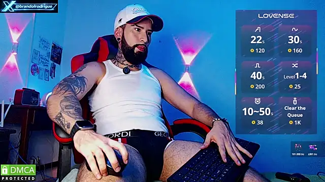 Diilanhott online show from May 3, 11:07 pm