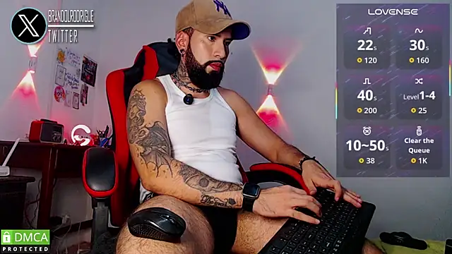 Diilanhott online show from May 6, 11:05 pm