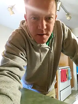 Bigtater1999 online show from March 28, 9:48 pm