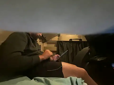 Snapshot of fedoil chatting on February 21, 12:27 am fedoil online show from February 21, 12:27 am