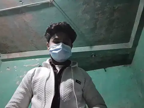 Snapshot of scoozeme chatting on January 16, 3:35 pm scoozeme online show from January 16, 3:35 pm