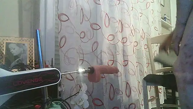 cyril020202 online show from April 24, 11:29 pm