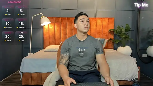 Ryan Hunt online show from January 31, 1:23 pm