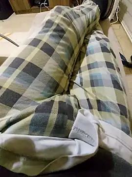 reelciii21 online show from February 6, 9:49 pm