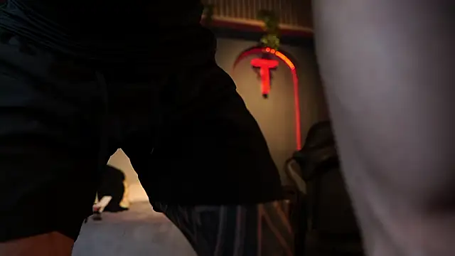 Austin bolt online show from February 23, 2:57 am