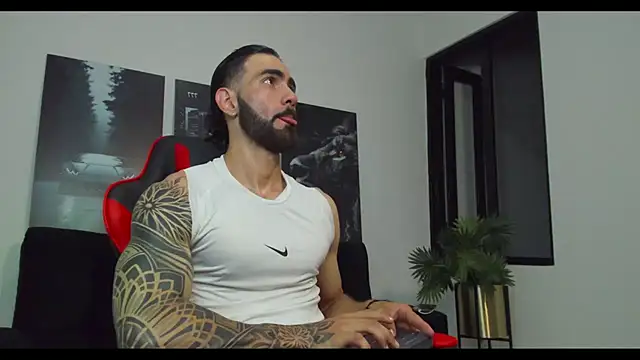 Austin bolt online show from January 30, 1:55 am