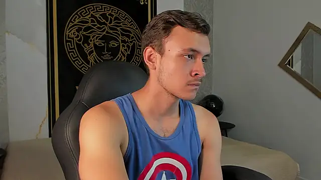 Desmon Clark online show from January 11, 9:25 pm