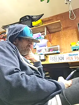 Snapshot of clitstitsandbongrips chatting on October 26, 1:13 pm clitstitsandbongrips online show from October 26, 1:13 pm