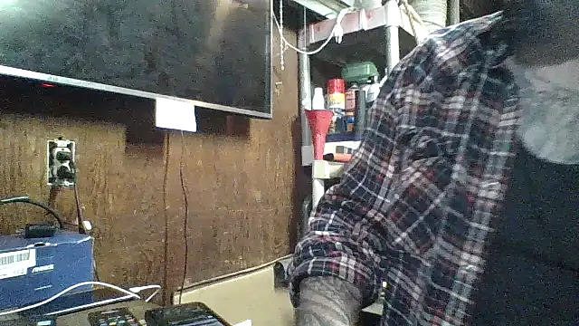 Snapshot of clitstitsandbongrips chatting on December 15, 10:26 pm clitstitsandbongrips online show from December 15, 10:26 pm