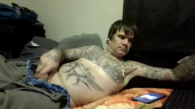 Snapshot of clitstitsandbongrips chatting on October 28, 10:07 am clitstitsandbongrips online show from October 28, 10:07 am