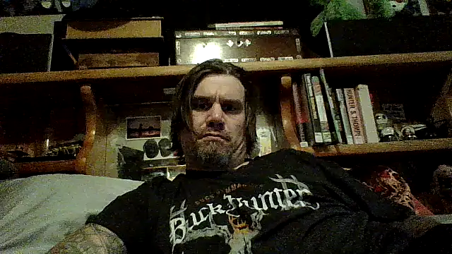 Snapshot of clitstitsandbongrips chatting on December 20, 1:11 pm clitstitsandbongrips online show from December 20, 1:11 pm