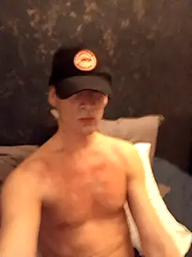 ElyasMatt online show from February 5, 6:59 pm