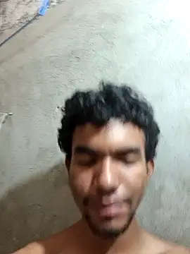 Snapshot of Reynold2608 chatting on February 15, 11:16 pm Reynold2608 online show from February 15, 11:16 pm