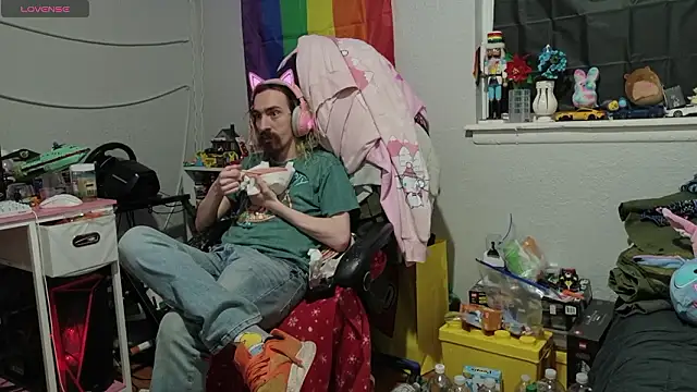 tallnerdyguy online show from March 19, 1:53 am