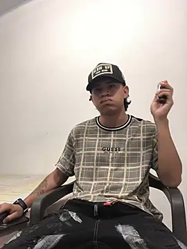 logannth online show from February 7, 5:25 am