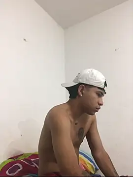 logannth online show from November 6, 9:07 pm