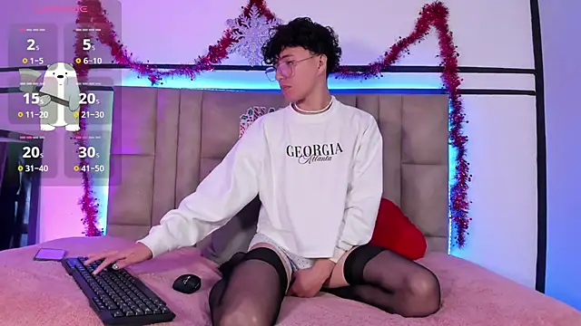 Mugiii 1 online show from December 4, 12:58 pm