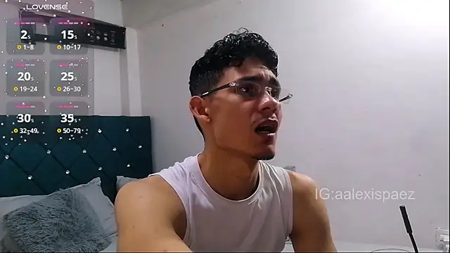 alexispaez457062 online show from December 22, 9:34 pm