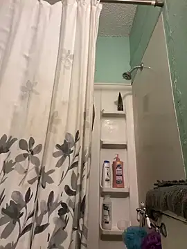 Snapshot of yomanfriend chatting on October 5, 7:18 pm yomanfriend online show from October 5, 7:18 pm