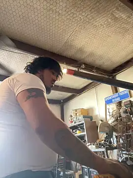 Snapshot of yomanfriend chatting on December 21, 8:32 pm yomanfriend online show from December 21, 8:32 pm