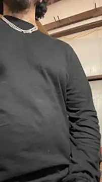 Snapshot of yomanfriend chatting on December 25, 6:30 pm yomanfriend online show from December 25, 6:30 pm