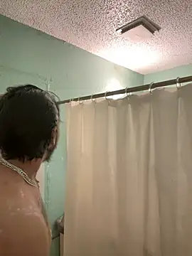 Snapshot of yomanfriend chatting on December 6, 3:55 pm yomanfriend online show from December 6, 3:55 pm