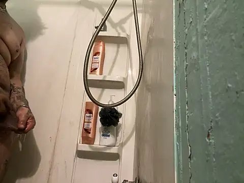 Snapshot of yomanfriend chatting on December 16, 5:33 pm yomanfriend online show from December 16, 5:33 pm