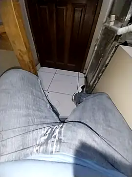 Whiper2024 online show from February 20, 6:21 pm