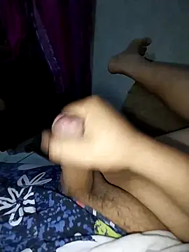 Snapshot of Whiper2024 chatting on October 30, 3:30 am Whiper2024 online show from October 30, 3:30 am