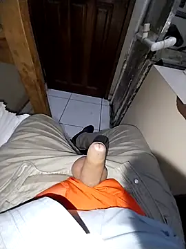 Whiper2024 online show from February 16, 6:28 pm