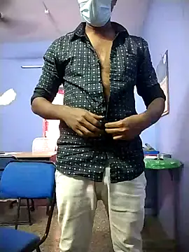 Tamilandteluguboy14 online show from January 18, 10:17 am