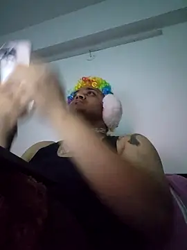 Snapshot of Rhythm_Rhyme chatting on January 8, 10:27 pm Rhythm Rhyme online show from January 8, 10:27 pm