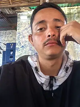 isacalejandroo online show from March 2, 4:47 pm