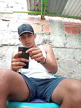 alex candela online show from December 3, 5:30 pm