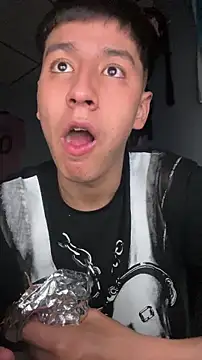 Stiven 017 online show from March 15, 4:20 am