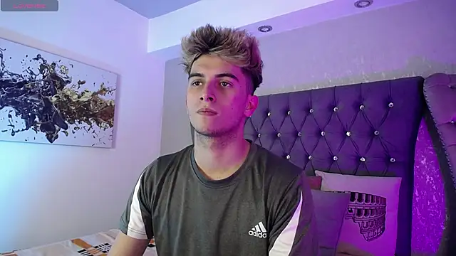 MrWilliseo online show from September 11, 8:19 pm