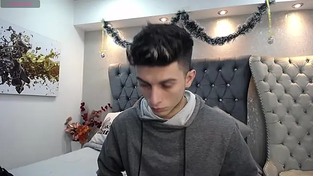 MrWilliseo online show from December 14, 8:08 pm