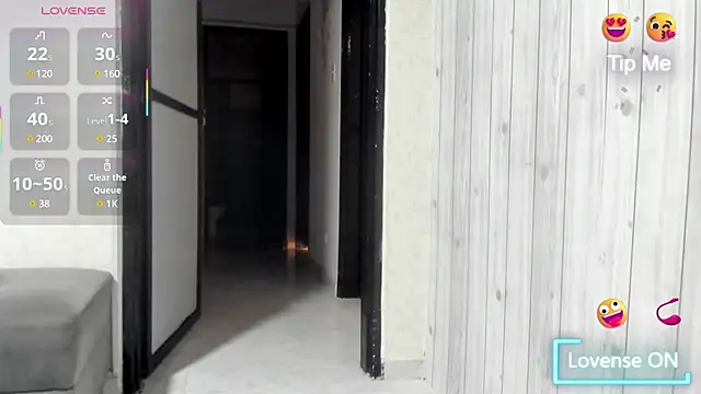 Snapshot of KENDER21_ chatting on March 16, 1:06 pm KENDER21  online show from March 16, 1:06 pm