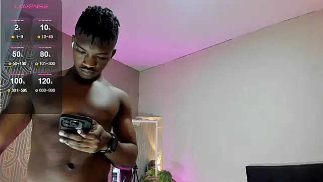 Snapshot of KENDER21_ chatting on March 19, 3:41 am KENDER21  online show from March 19, 3:41 am