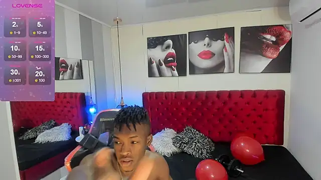Snapshot of KENDER21_ chatting on January 11, 12:40 pm KENDER21  online show from January 11, 12:40 pm