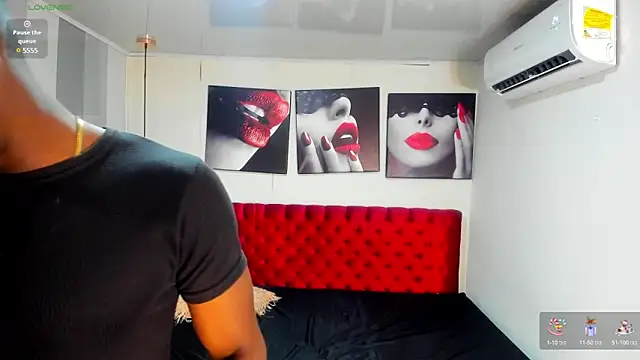 Snapshot of KENDER21_ chatting on December 28, 12:25 pm KENDER21  online show from December 28, 12:25 pm