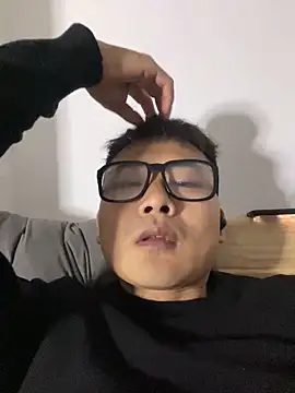 Snapshot of lixiaoshuai8 chatting on March 7, 4:45 am lixiaoshuai8 online show from March 7, 4:45 am