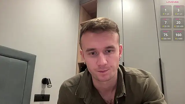 cute mark online show from October 28, 6:10 pm