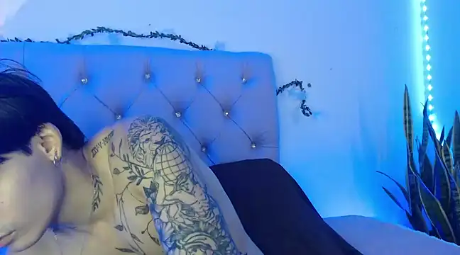 Snapshot of Apolo_Hidalgo01 chatting on January 17, 3:32 pm Apolo Hidalgo01 online show from January 17, 3:32 pm